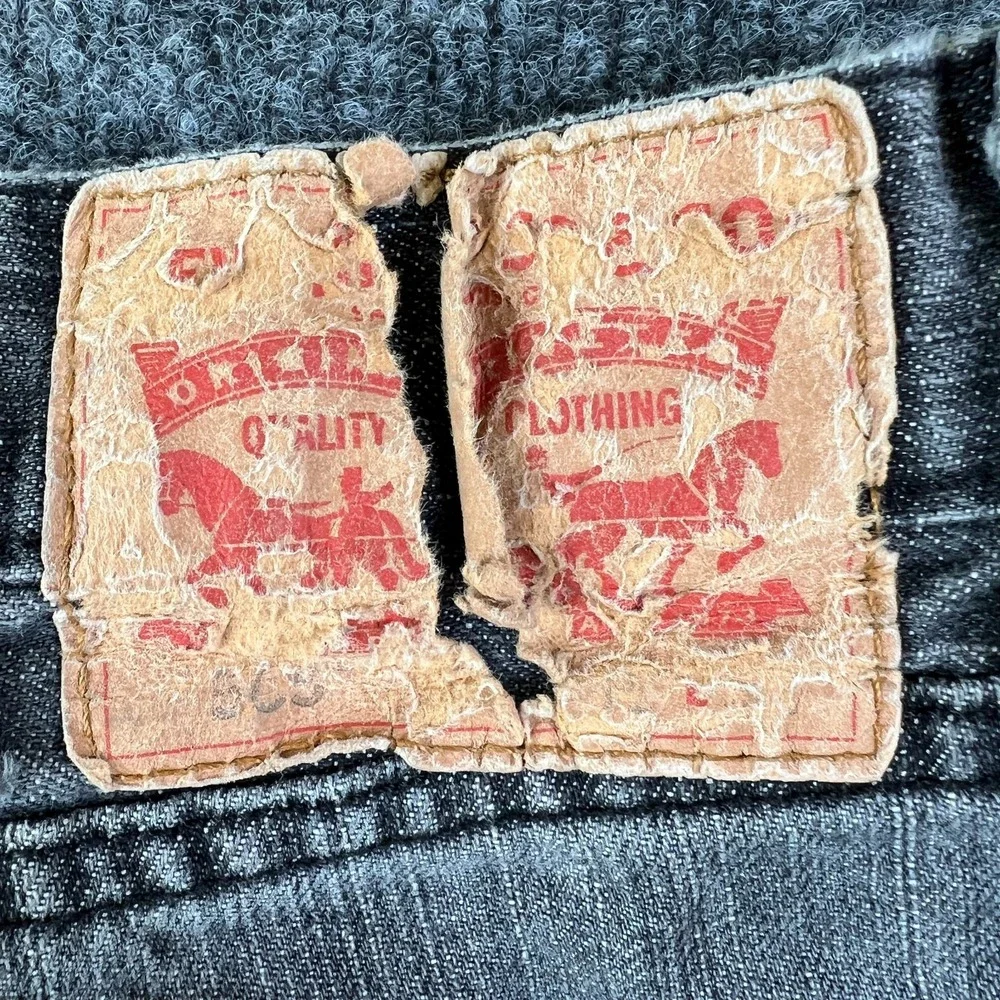 Levi's 565 Jeans Mens 38x31 Gray Denim Cotton Mid‎ Rise Whiskered Straight Leg